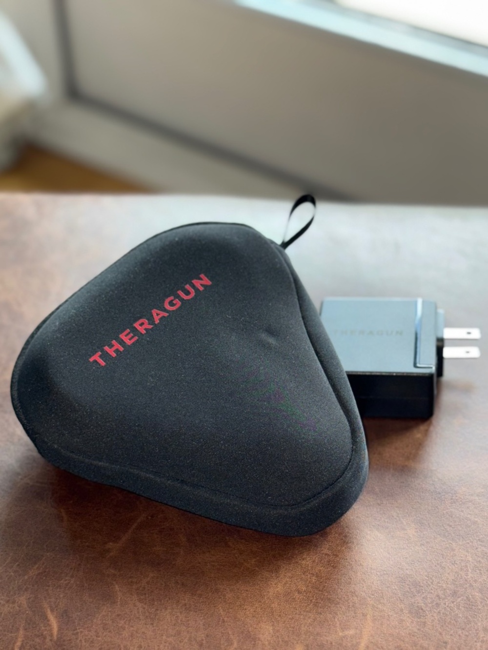Theragun Mini | Limited Edition (PRODUCT) RED - Picture 14 of 14